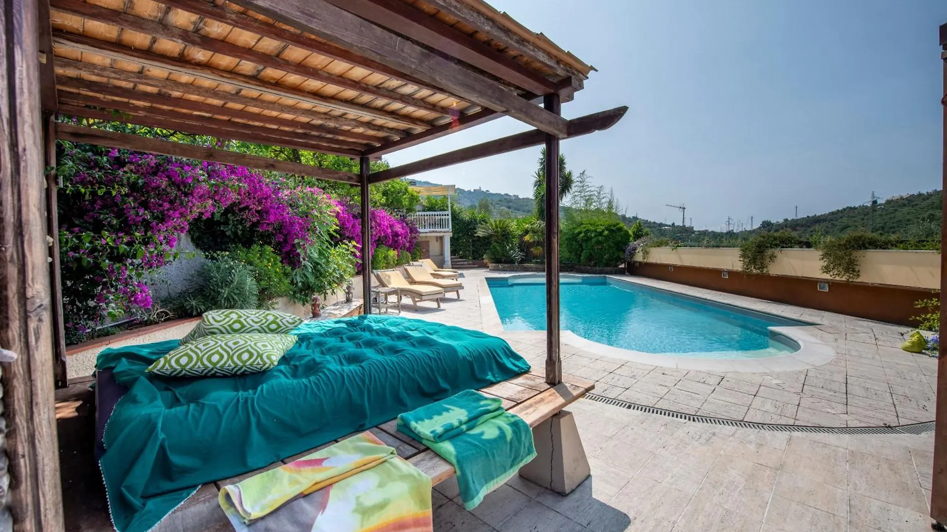 Apartment 201B - Appartamento In Villa, Relax Nel Verde Di Lavagna, Giardino E Piscina Condivisa