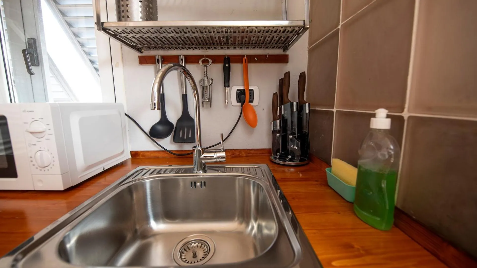 201B - Appartamento In Villa, Relax Nel Verde Di Lavagna, Giardino E Piscina Condivisa Italy